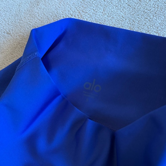 ALO Yoga Airlift Capri High Waisted Royal Blue Legging (small) - Picture 4 of 9